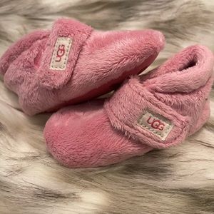 UGG Bixbee slippers (size 04/05)